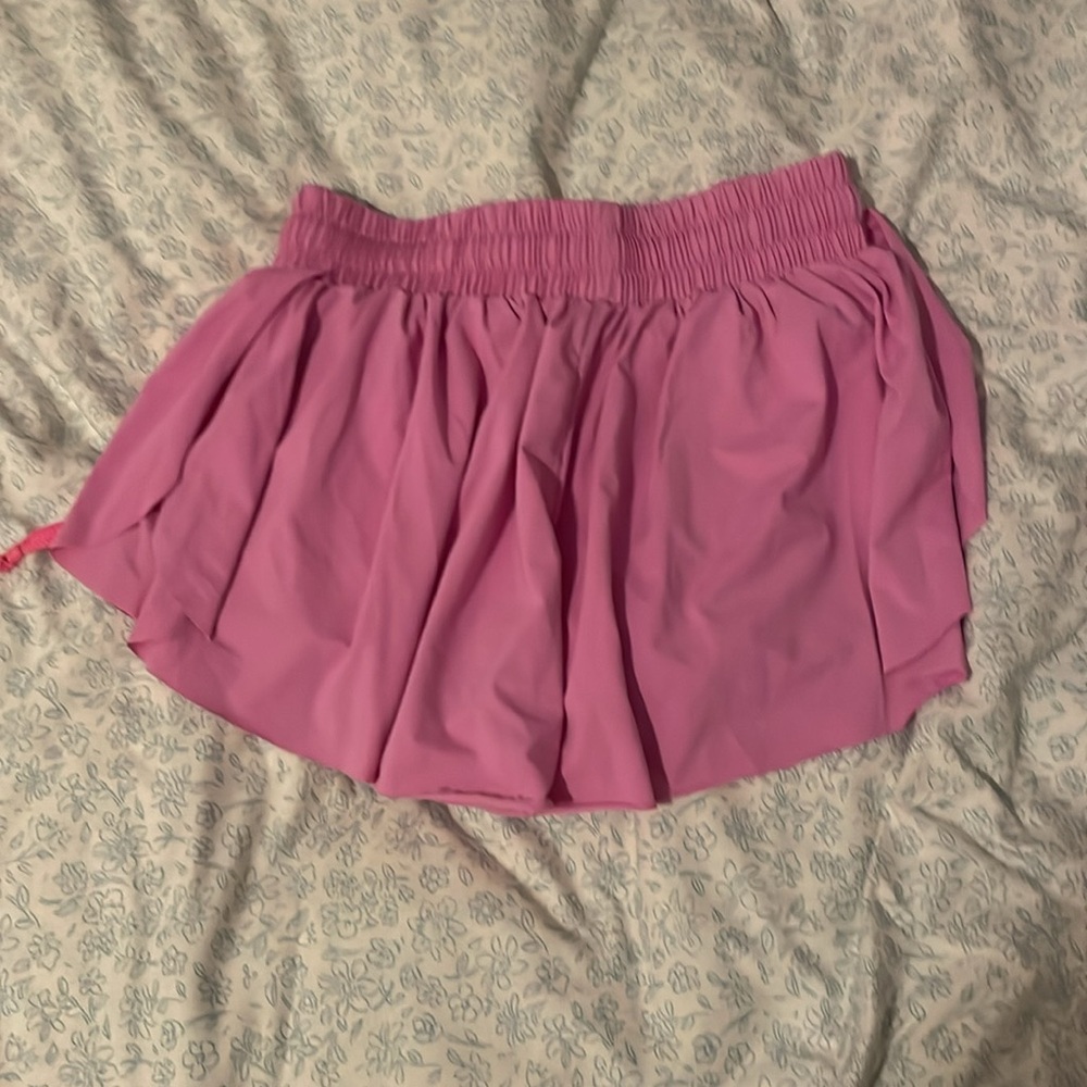 Pink flowy shorts - Picture 3 of 4